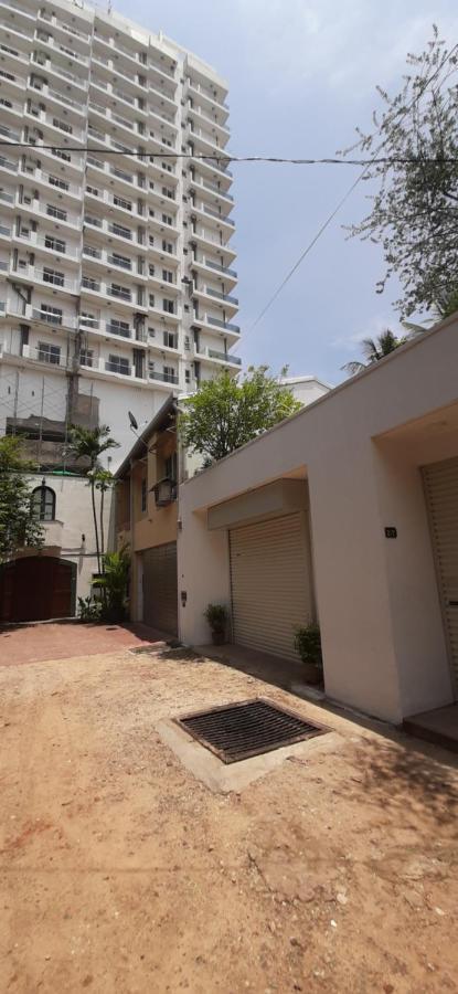 Elegance Oasis, 3 4* Colombo